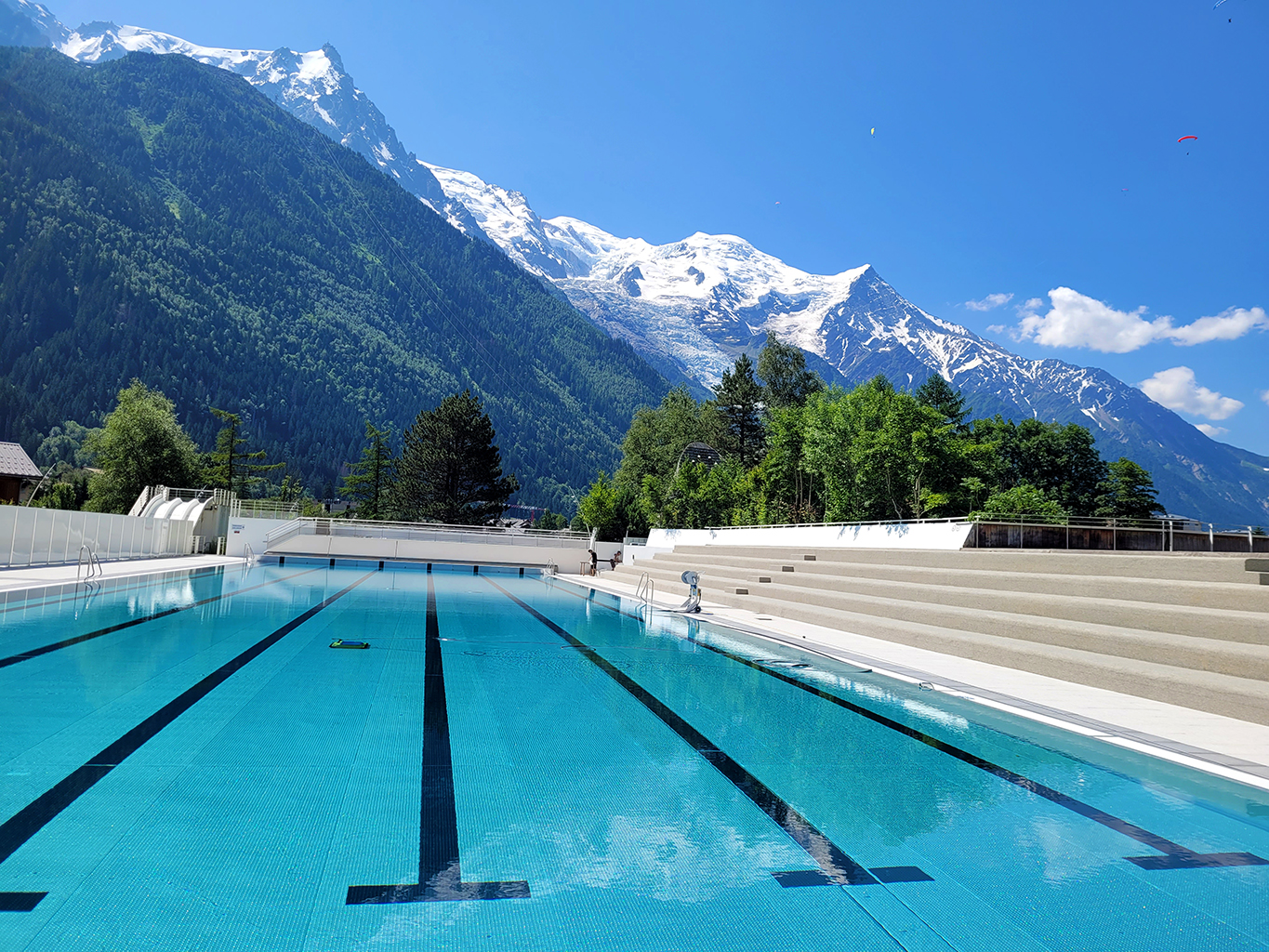 Inauguration du bassin extérieur de la piscine de Chamonix-Mont-Blan