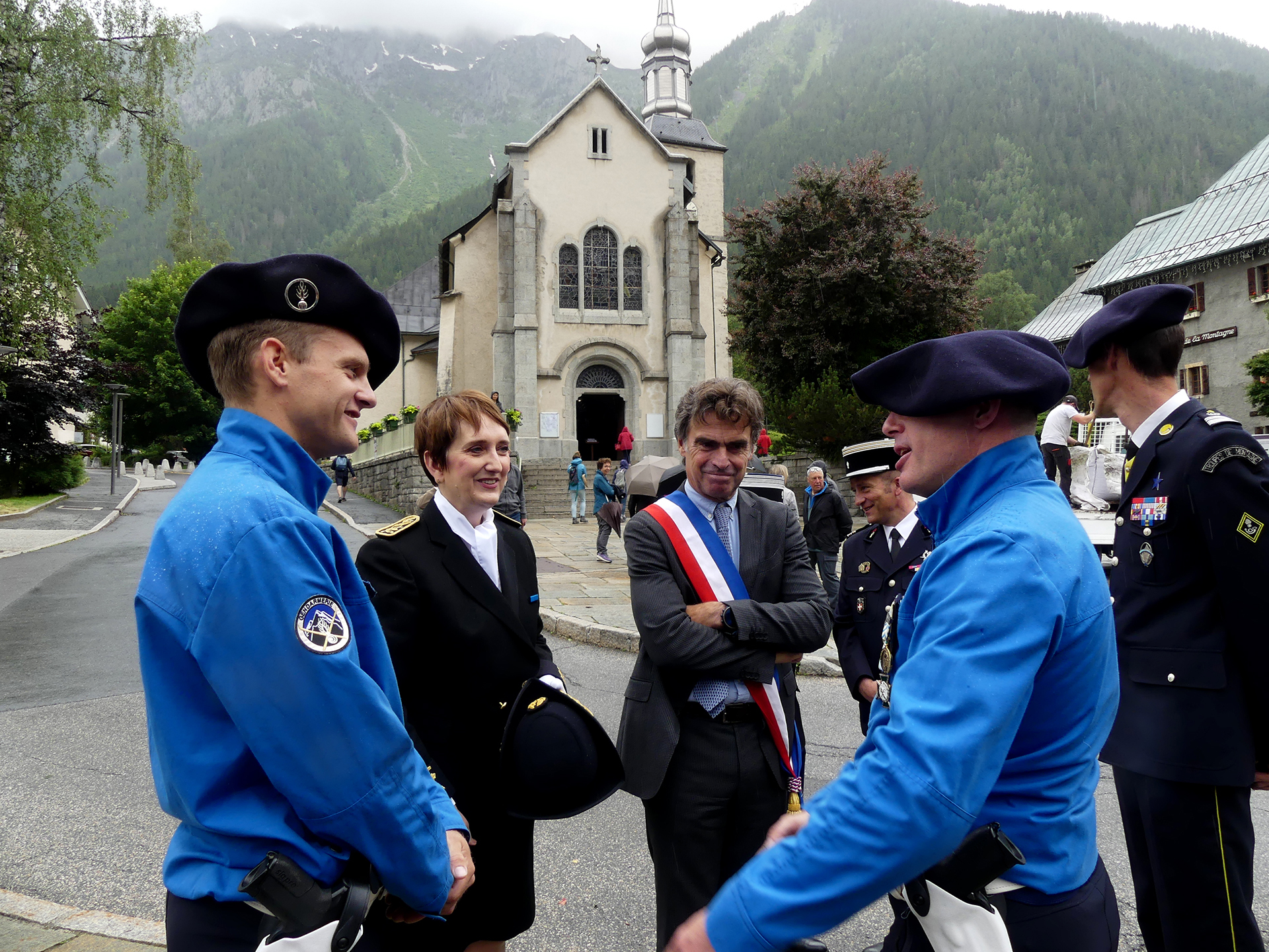 Passations de commandemant au PGHM et à l'EMHM en juin 2024 à CHamonix-Mont-Blanc